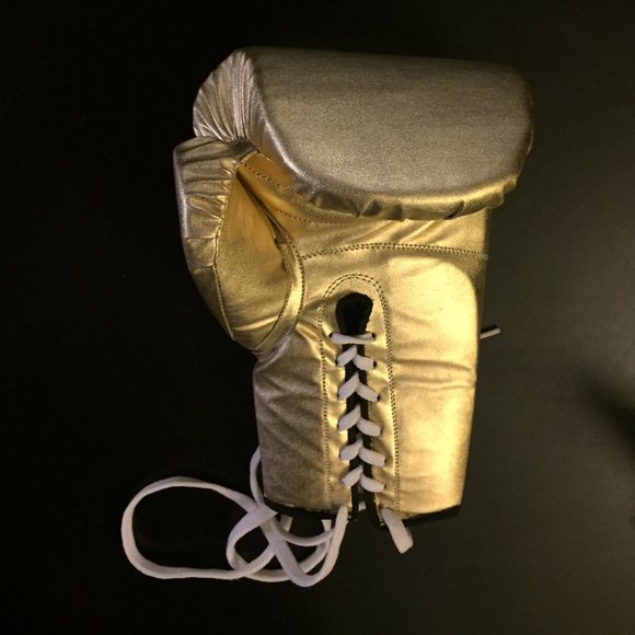 Bronco McKart Boxing Champ signed RINGSIDE Glove - Picture 4 of 10